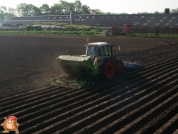 Fendt 820 met Hassia pootmachine