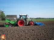 Fendt 820 met Hassia pootmachine