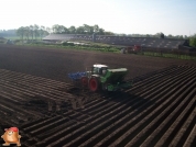 Fendt 820 met Hassia pootmachine