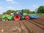 Fendt 820 met Hasia SL+