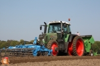 Fendt 820 met Hassia CP