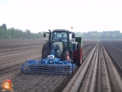 2 keer Fendt 820 met Hassia CP 