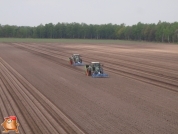 2 keer Fendt 820 met Hassia CP 