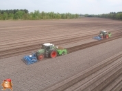 2 keer Fendt 820 met Hassia CP 