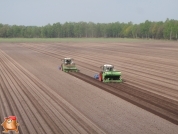 2 keer Fendt 820 met Hassia CP 