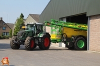 Fendt 828 met getrokken Dannmann spuit