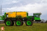 Zelfrijdende Dannmann spuit met 12.000 liter tank