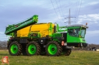 Zelfrijdende Dannmann spuit met 12.000 liter tank