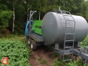 Pompunit met dieseltank