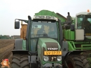 AVR Solanum 2000 met Fendt 716 afvoercombinatie