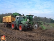 AVR Solanum 2000 met Fendt 716 afvoercombinatie