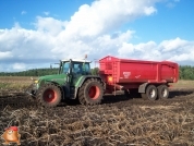 Fendt 820 met Krampe kieper 