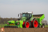 Fendt 828 met miedema structural pootmachine