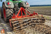 Tiefenlockern bei van den Borne aardappelen