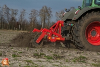 Tiefenlockern bei van den Borne aardappelen