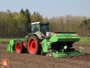 Fendt 828 met avr multivator en miedema cp 42