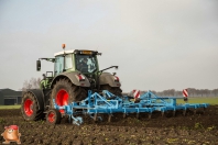 Fendt 828 vario met lemken kristall