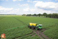 Aardappelen spuiten met Dammann Trac 3200 zelfrijdende spuit