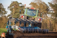 Pflügen bei van den Borne aardappelen