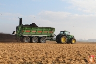 Bemesten najaar bij van den Borne aardappelen