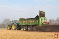 Bemesten najaar bij van den Borne aardappelen