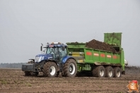 Bemesten najaar bij van den Borne aardappelen