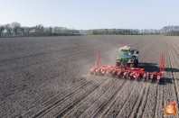 Rüben säen bei van den Borne aardappelen