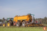 Bemesten in het voorjaar bij van den Borne aardappelen