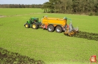 Bemesten in het voorjaar bij van den Borne aardappelen