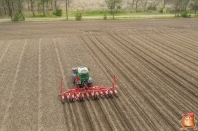 Bieten zaaien bij van den borne aardappelen