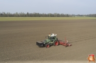 Bieten zaaien bij van den borne aardappelen