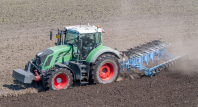 Pflügen bei van den Borne aardappelen