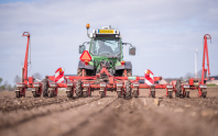 Rüben säen bei van den Borne aardappelen