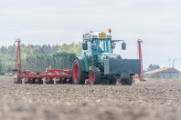 Rüben säen bei van den Borne aardappelen