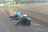 Spitten bij van den Borne aardappelen