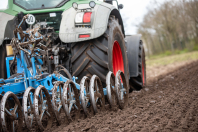 Ploegen bij van den Borne aardappelen