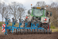 Ploegen bij van den Borne aardappelen