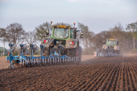 Ploegen bij van den Borne aardappelen