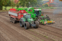 Aardappelenrooien bij van den Borne Aardappelen.