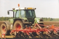 Fendt 512 met Kongskilde cultivator 