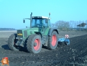 Fendt 916 met Lemken smaragd cultivator