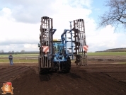 Fendt 930 met 6 meterse Lemken smaragd cultivator