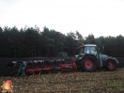 Fendt 820 met 6 schaar Kverneland