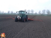 Fendt 509 met Accord bieten zaaimachine 