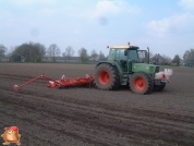 Fendt 509 met Accord bieten zaaimachine 