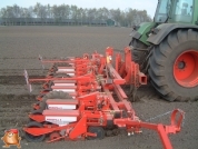 Fendt 509 met Accord bieten zaaimachine 