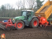 Fendt 716 met Grimme pootmachine